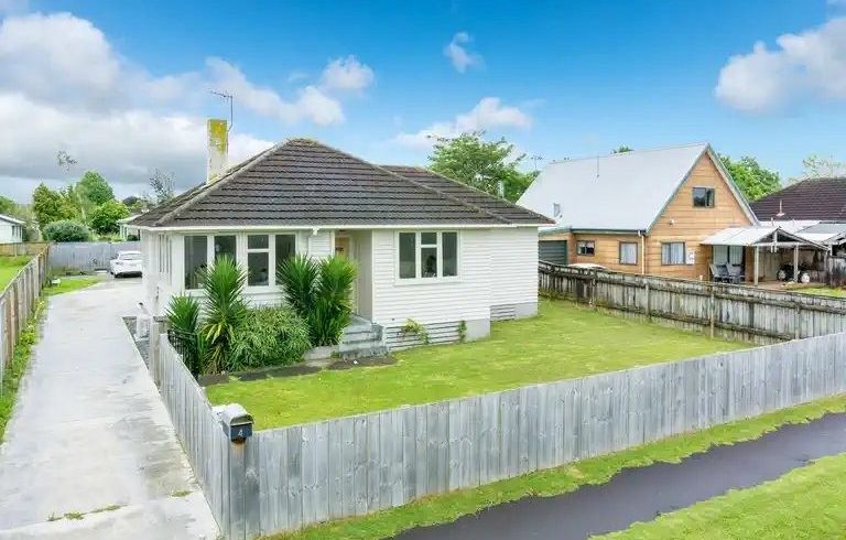  at 4 Douglas Crescent, Fairfield, Hamilton, Waikato