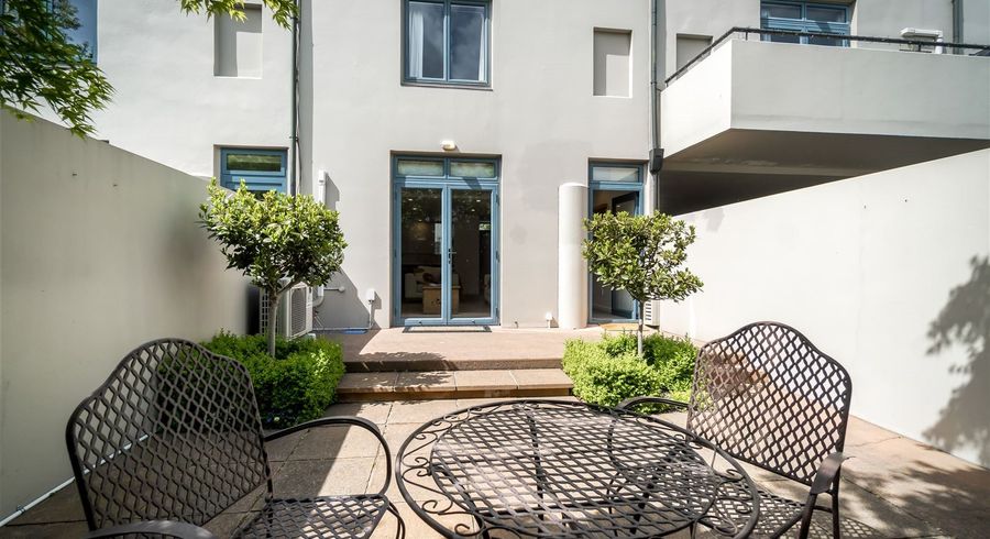  at 4/18 Rastrick Street, Merivale, Christchurch