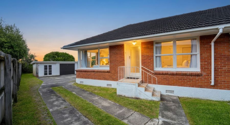  at 4/30 Jutland Road, Hauraki, North Shore City, Auckland