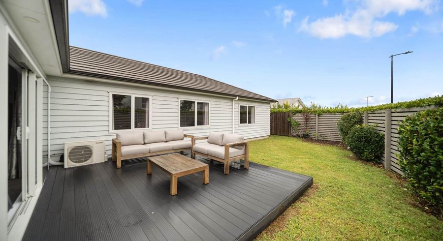  at 24 Hollowout Street, Takanini, Papakura, Auckland