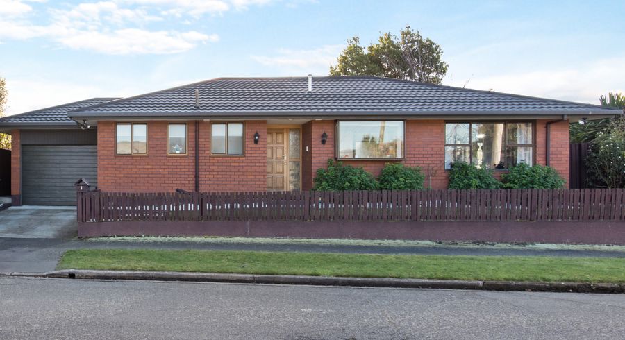  at 1 Deloraine Street, Somerfield, Christchurch