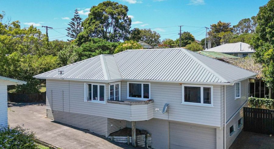  at 1/84 West Coast Road, Glen Eden, Waitakere City, Auckland