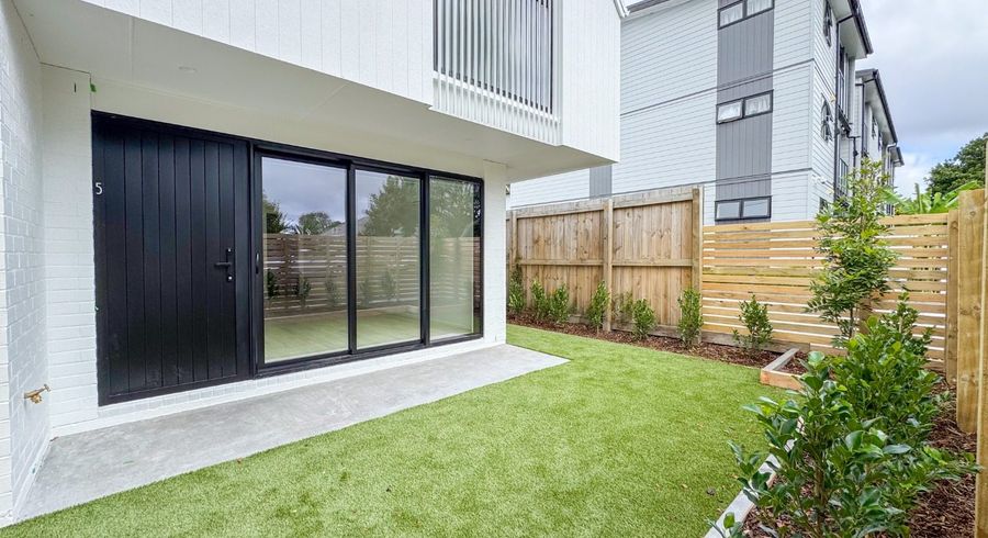  at 5/52 Taramea Street, Avondale, Auckland City, Auckland