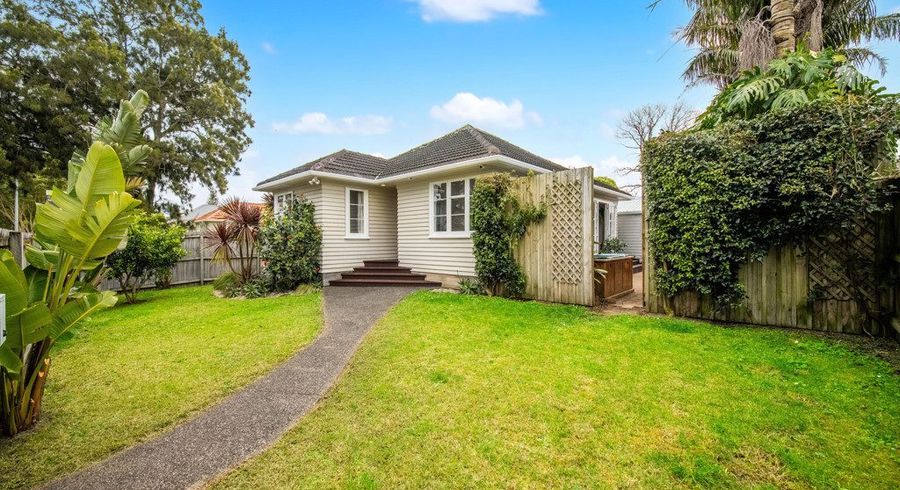  at 33 Orchard Street, Avondale, Auckland City, Auckland