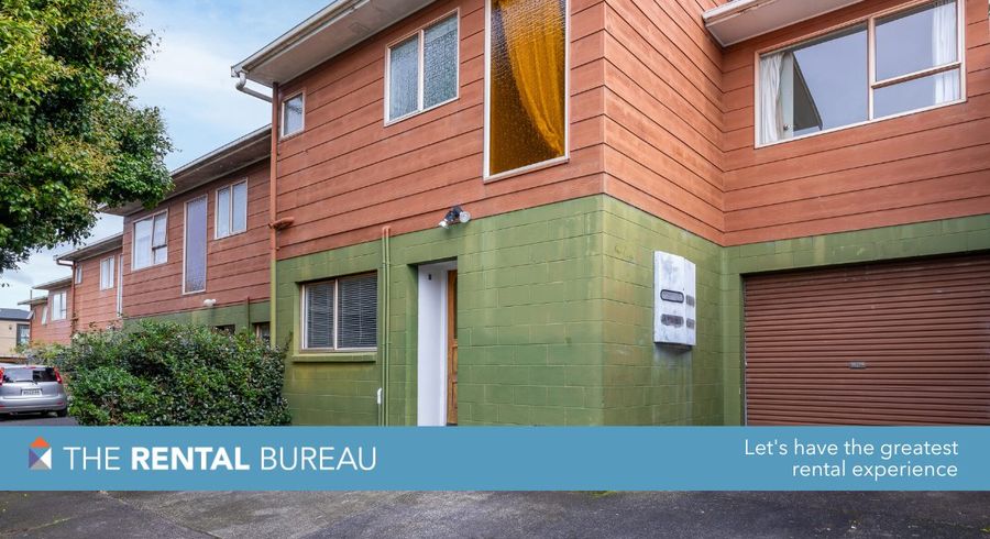  at 2/3 Akehurst Ave, New Lynn, Waitakere City, Auckland