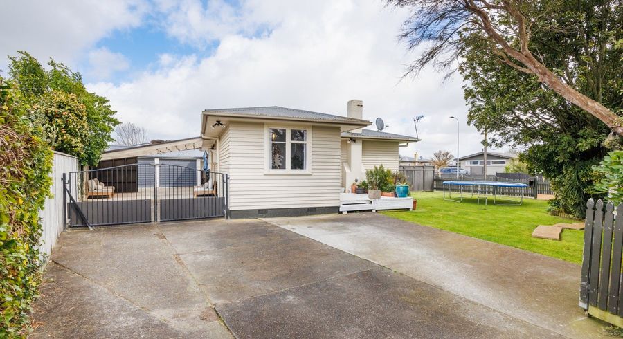  at 30 Sutherland Crescent, Westbrook, Palmerston North, Manawatu / Whanganui