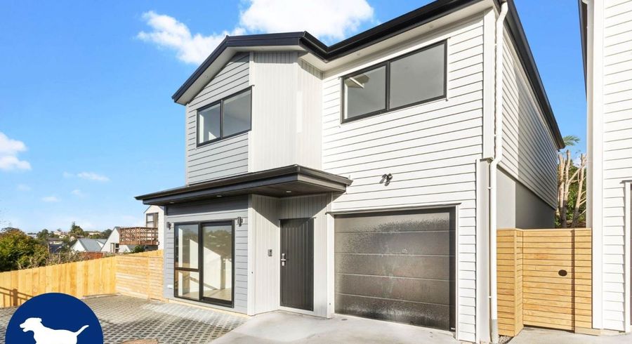  at 2E Ceramco Place, Torbay, North Shore City, Auckland