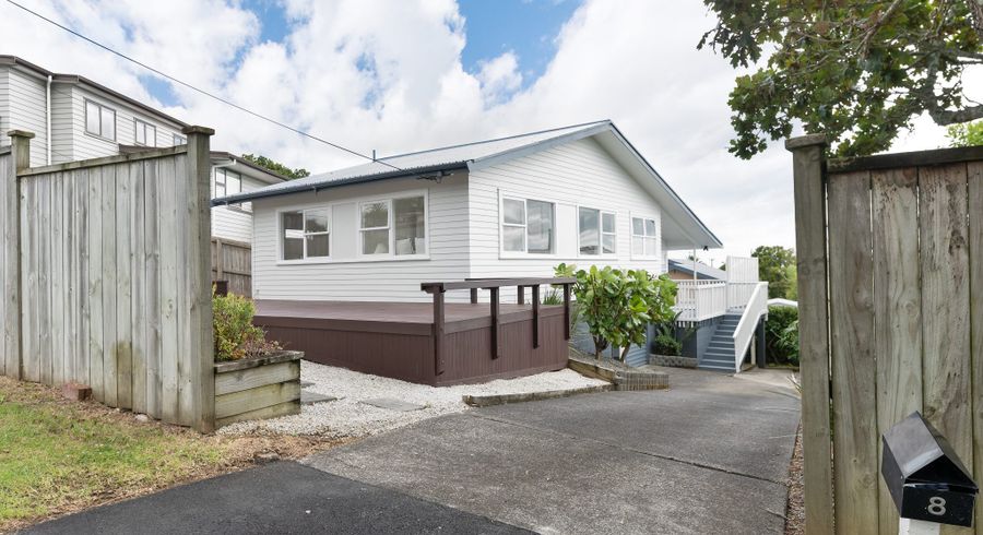  at 8 Hauraki Crescent, Pinehill, Auckland