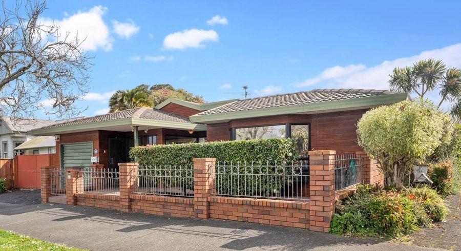  at 2/9 Marama Avenue, Epsom, Auckland