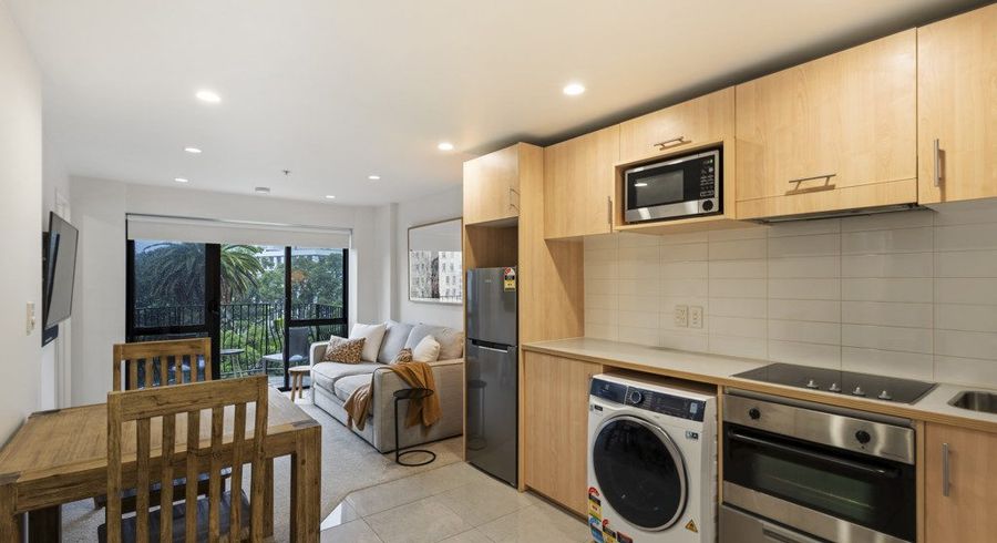  at 10L/23 Emily Place, City Centre, Auckland City, Auckland