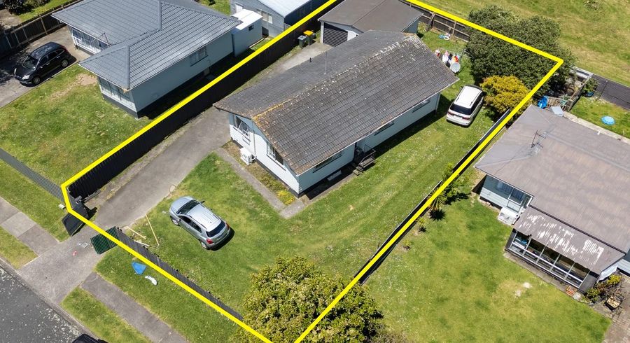  at 16 Palermo Place, Clover Park, Manukau City, Auckland