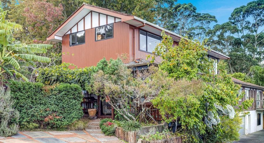  at 1/30 Ravenwood Drive, Forrest Hill, North Shore City, Auckland