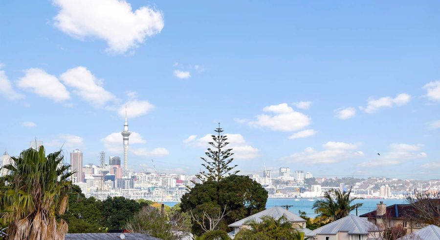  at 111/16 Huron Street, Takapuna, Auckland