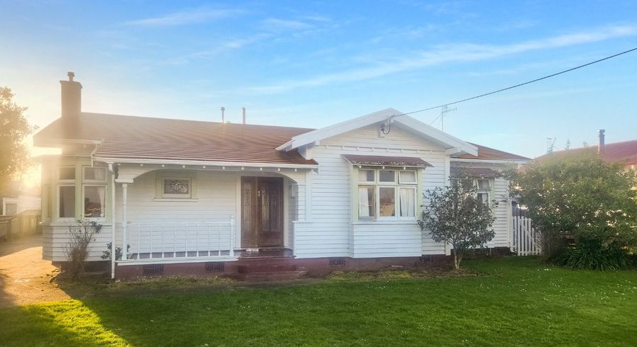  at 16  Fitzroy Street, Feilding, Manawatu, Manawatu / Whanganui