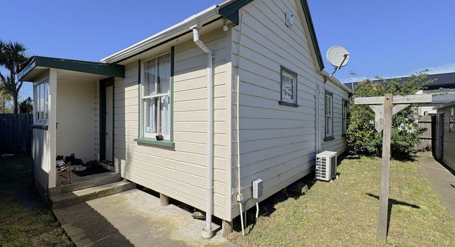  at 3/102 Barbour Street, Waltham, Christchurch City, Canterbury