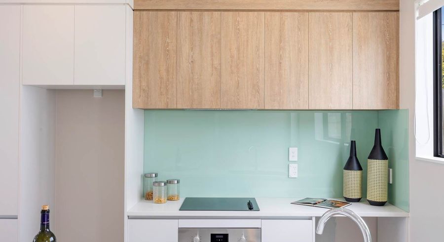  at 1/36 Tiroroa Avenue, Te Atatu South, Waitakere City, Auckland