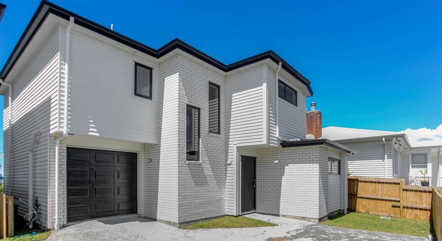  at 44D Alwyn Avenue, Te Atatu South, Auckland