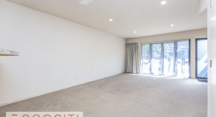  at 2/8 Soljak Place, Mount Albert, Auckland