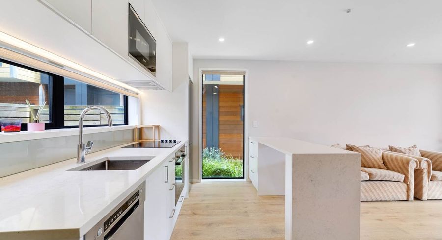  at 4/13 Parson Lane, Papatoetoe, Manukau City, Auckland
