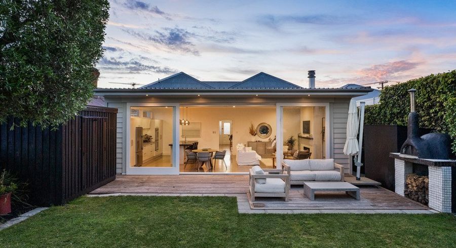  at 16 John Street, Ponsonby, Auckland