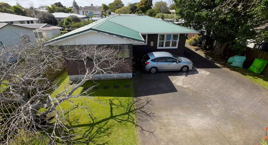  at 5 Montmere Avenue, Te Atatu Peninsula, Auckland