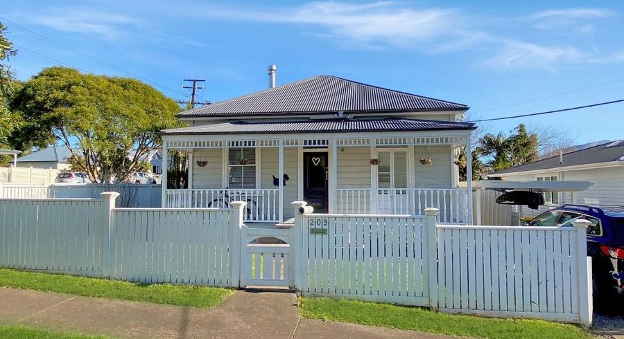  at 209 Victoria Road, Devonport, North Shore City, Auckland