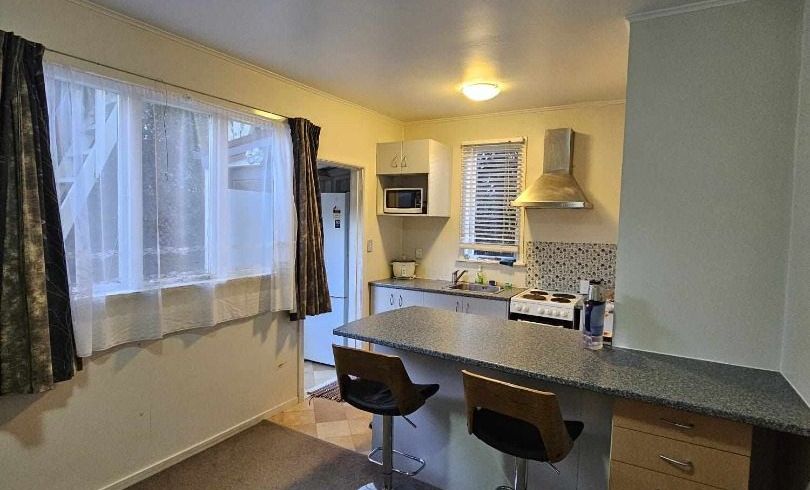  at 4/2 Wairiki Rd, Mount Eden, Auckland City, Auckland