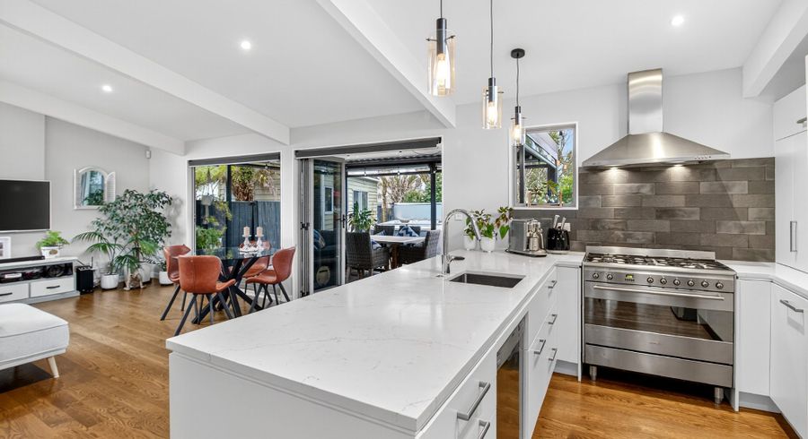  at 102 Walmer Road, Point Chevalier, Auckland City, Auckland