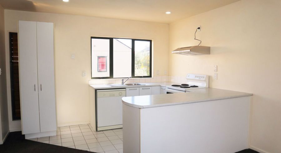  at 2/12 Ambrico Place, New Lynn, Waitakere City, Auckland
