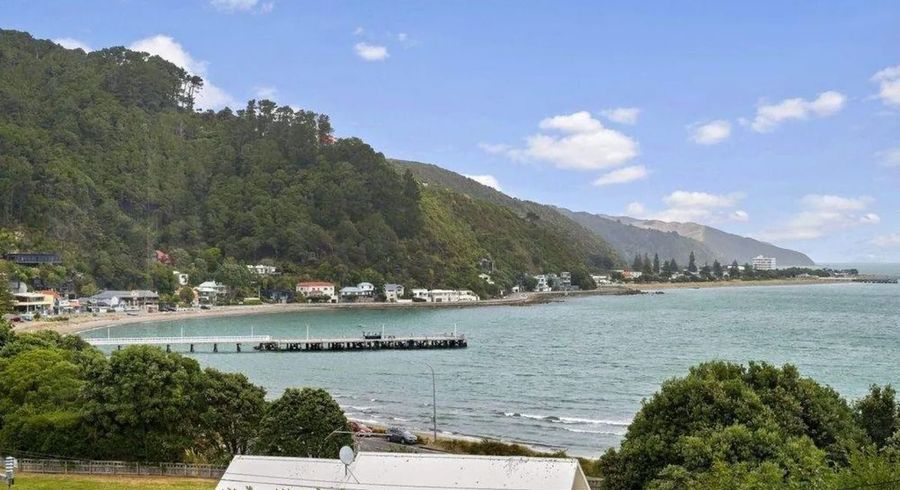  at 15 Ferry Road, Days Bay, Lower Hutt, Wellington
