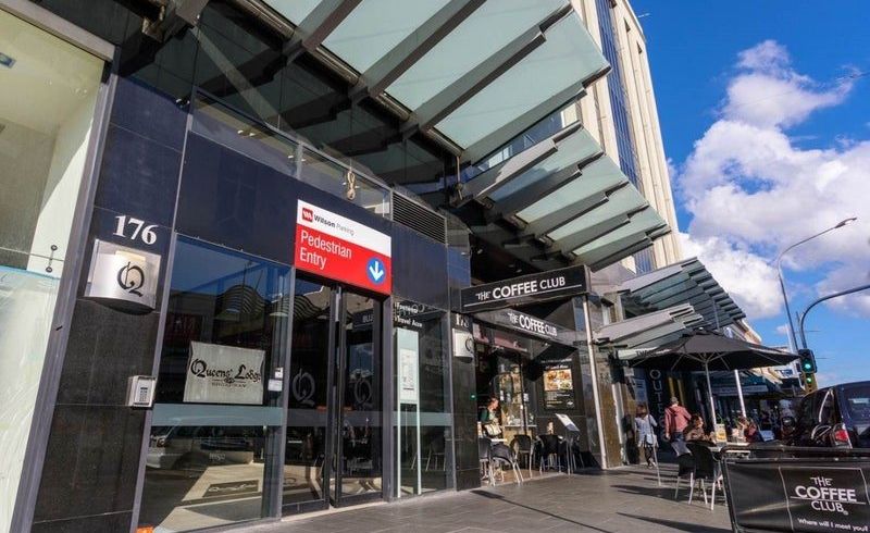  at 2/44 Clonbern Road, Remuera, Auckland