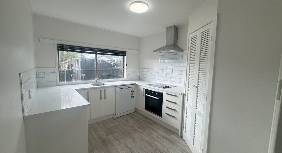  at 2/9c Jellicoe Road, Manurewa, Manukau City, Auckland