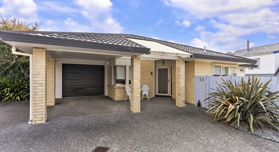  at 1/20 Solana Court, Botany Downs, Manukau City, Auckland