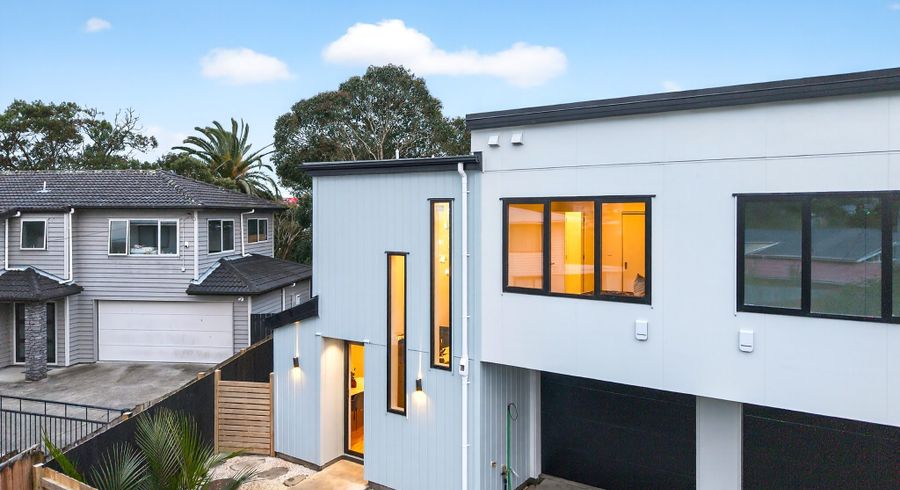  at 121E Vodanovich Road, Te Atatu South, Waitakere City, Auckland