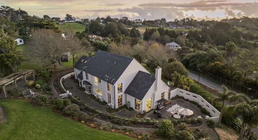  at 15 Tiffany Close, Totara Park, Manukau City, Auckland