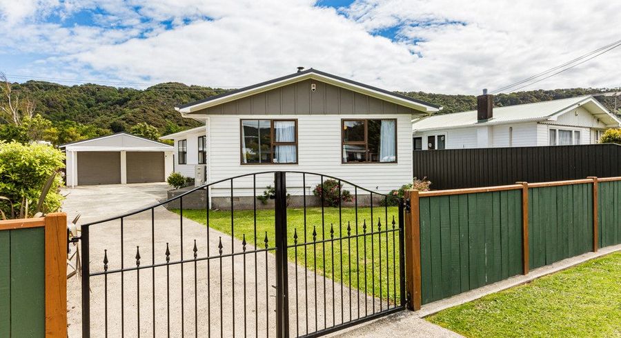  at 73 Karamu Crescent, Wainuiomata, Lower Hutt, Wellington