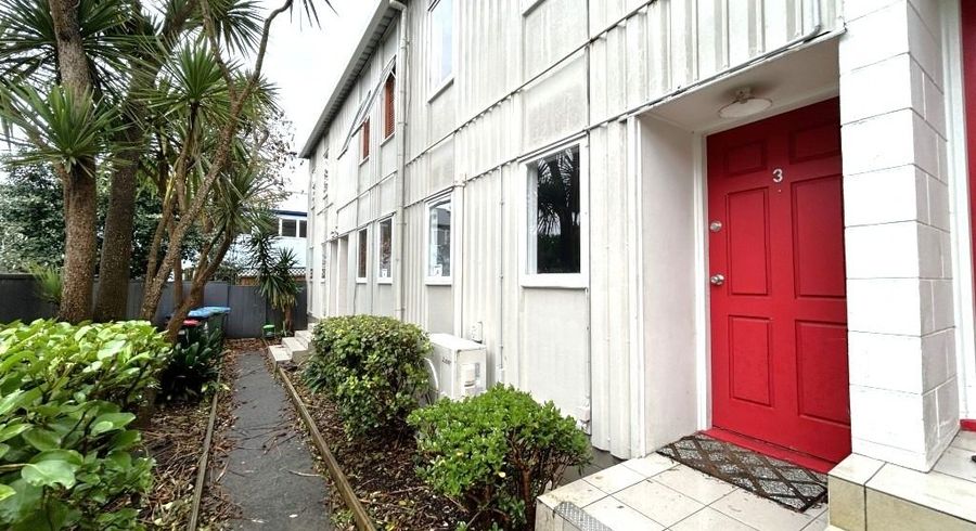  at 3/22 Spring Street, Onehunga, Auckland