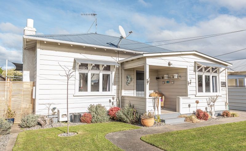  at 24 Stark Street, Durie Hill, Whanganui