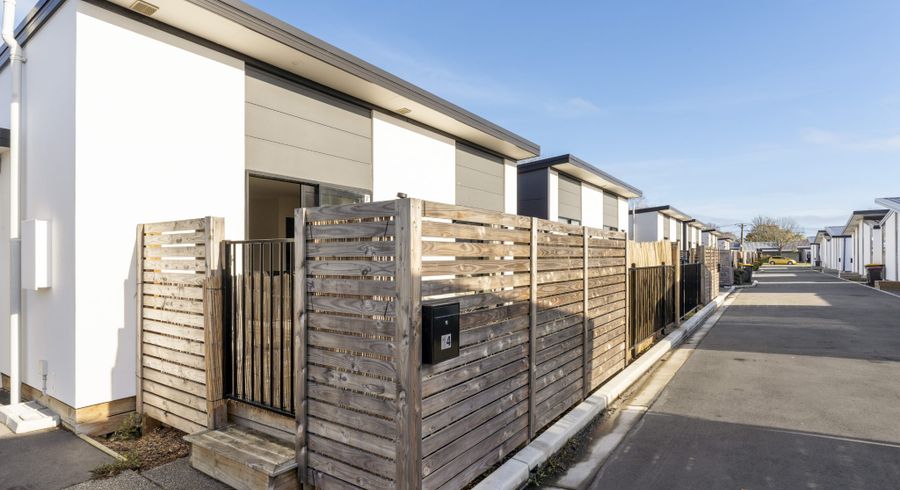  at 14 League lane, City Centre, Christchurch City, Canterbury