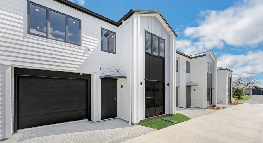  at 8B Gardiner Grove, Mangere East, Manukau City, Auckland