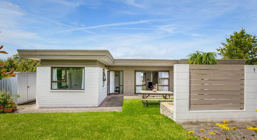  at 1/262 Don Buck Road, Massey, Waitakere City, Auckland