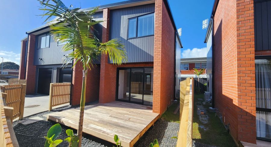  at 72C Fairburn Road, Otahuhu, Auckland City, Auckland