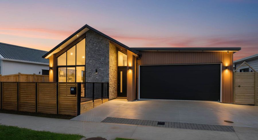  at 8 Tuwai Crescent, Opaheke, Papakura, Auckland