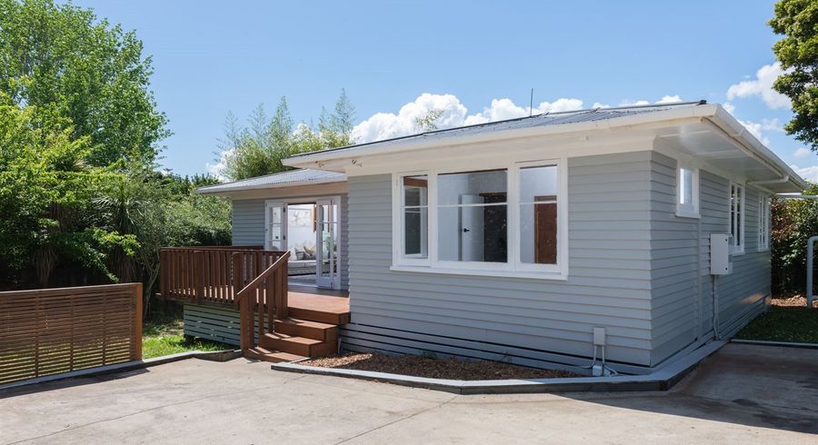  at 2/9 Nile Road, Milford, Auckland