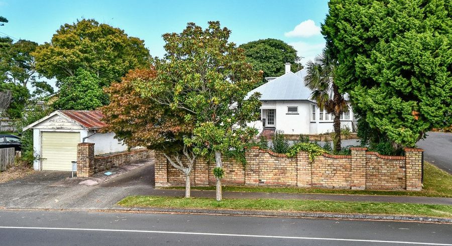  at 21 Gray Avenue, Mangere East, Manukau City, Auckland