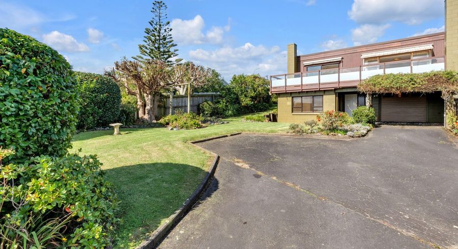  at 2 Evelyn Road, Cockle Bay, Auckland