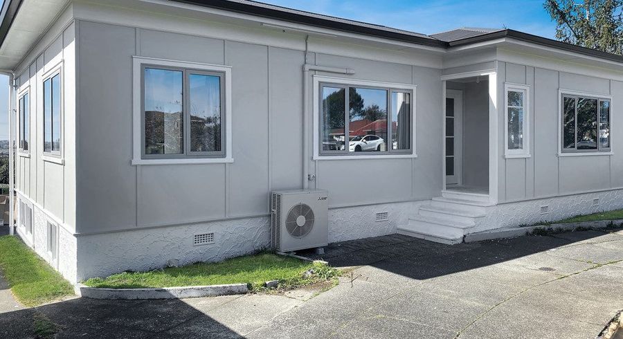 at 217 Te Atatu Road, Te Atatu South, Waitakere City, Auckland