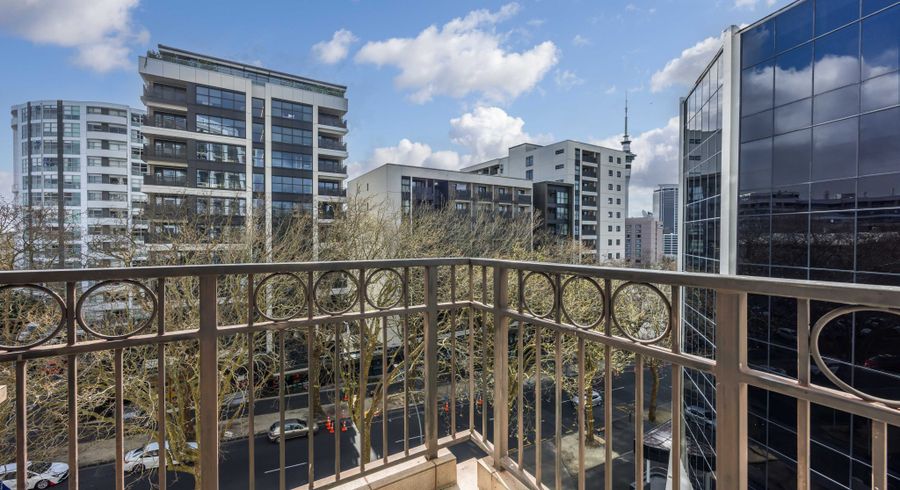 at 4J/100 Greys Avenue, City Centre, Auckland City, Auckland