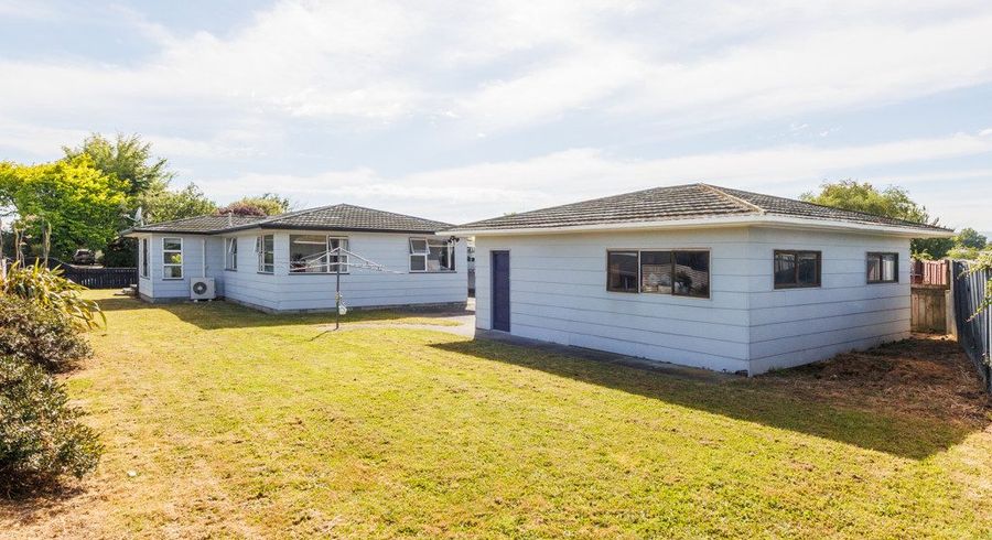  at 24 Dunk Place, Milson, Palmerston North, Manawatu / Whanganui