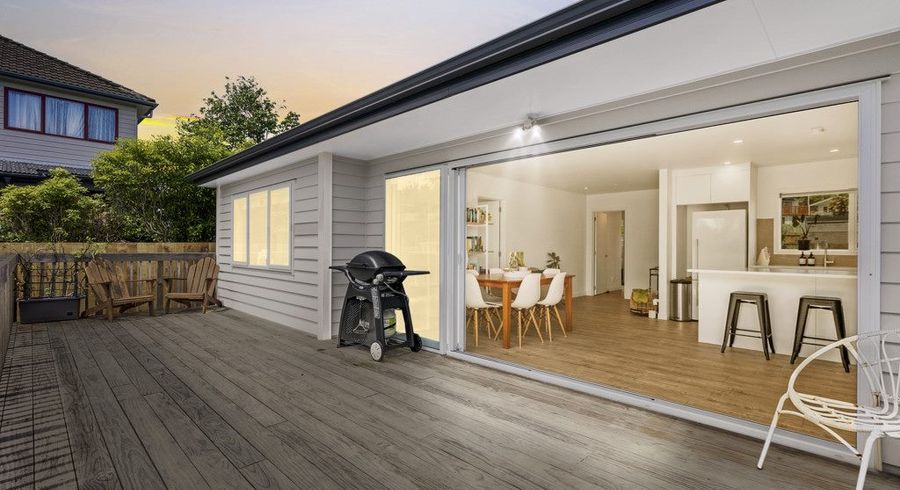  at 15D Aeroview Drive, Beach Haven, Auckland